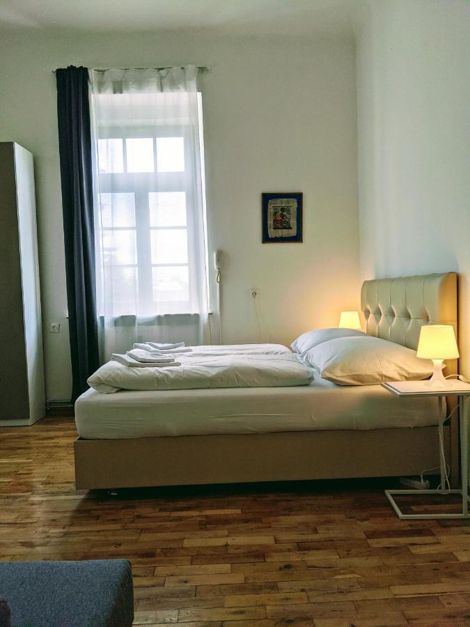 108 Studio Apartment Alexandria 30M2 Klagenfurt am Woerthersee Dış mekan fotoğraf